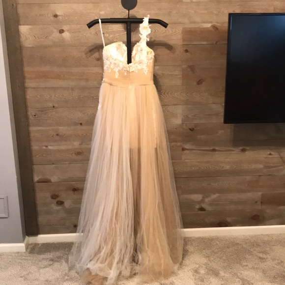 Sherri Hill formal tulle gown champagne 4 - Picture 5 of 6
